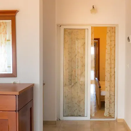 Guest house Iraklis Lykokas Himare