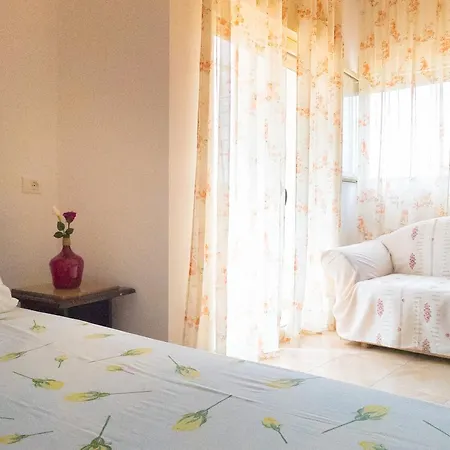 Guest house Iraklis Lykokas *