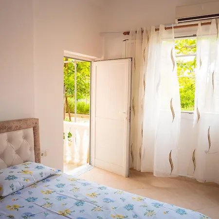 Guest house Iraklis Lykokas *